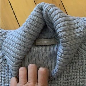 Banana Republic Sweaters - Banana republic turtleneck sweater Banana Republic Sweaters - Banana republic turtleneck sweater
